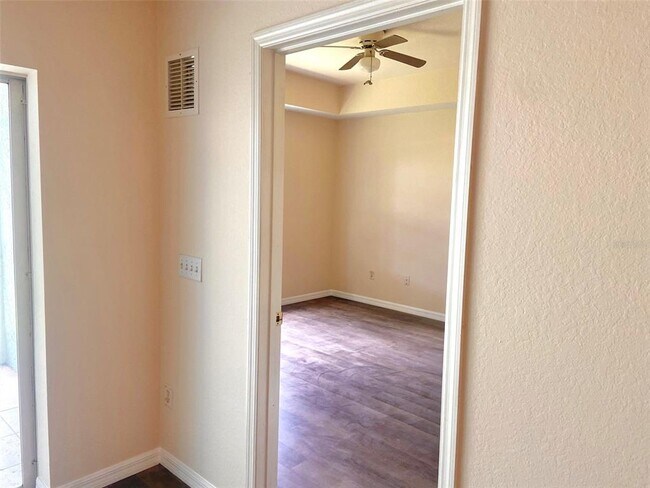 Building Photo - 5771 Sabal Trace Dr