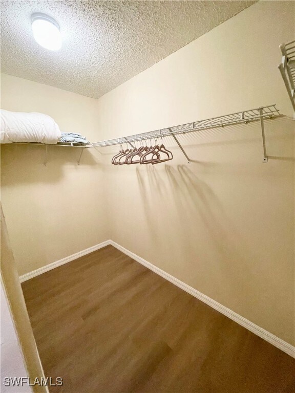 Building Photo - 645 Squire Cir