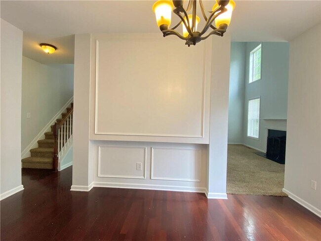 Building Photo - 6405 Knighted Ct