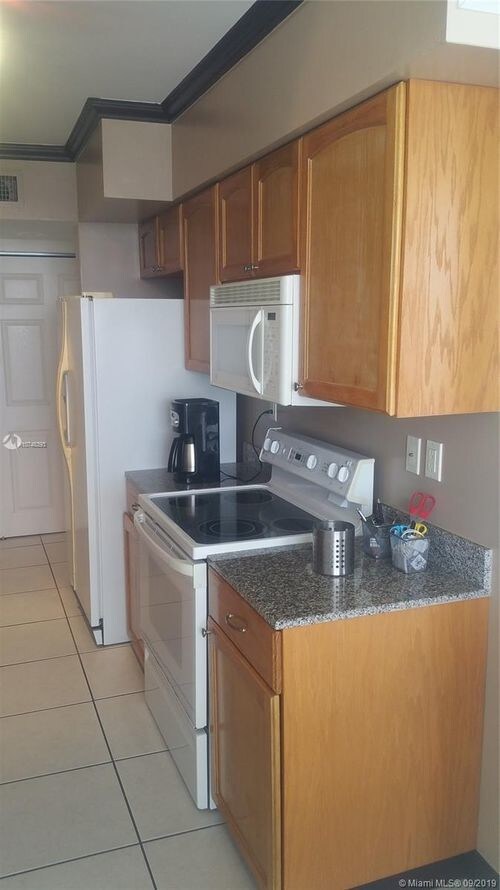 Building Photo - 7330 Ocean Terrace