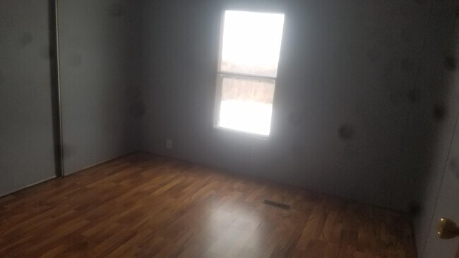 Building Photo - 21727 Woodburn Rd