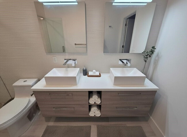 Building Photo - 4380 NW 8th Ct