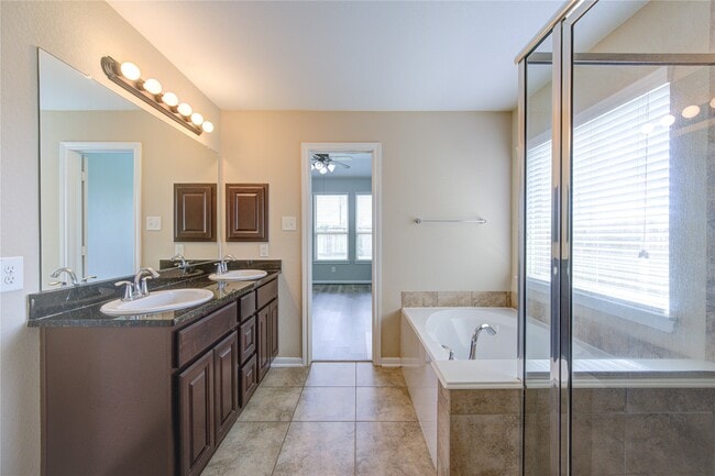 Building Photo - 26727 Henson Falls Dr
