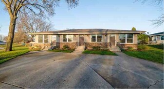 Building Photo - 3150 Jacqueline Dr
