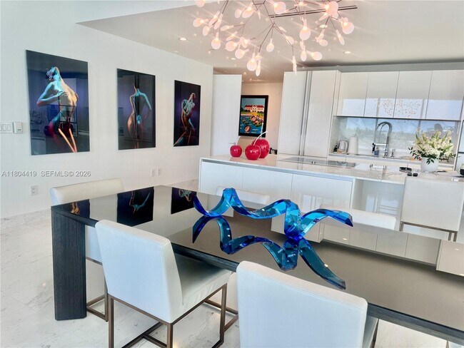 Building Photo - 10201 Collins Ave