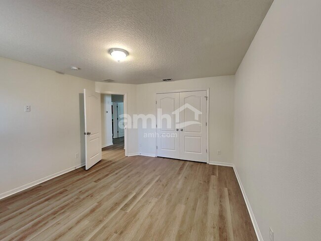 Building Photo - 1221 Mt McKinley Ct