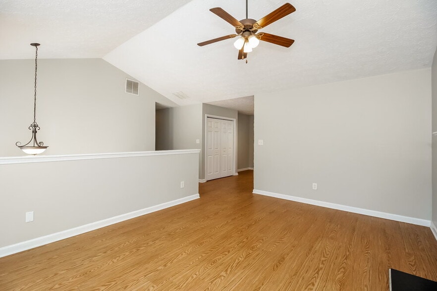 Building Photo - 97 Summer Creek Dr