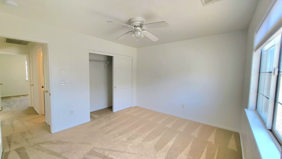 Building Photo - 2400 E Ambush St