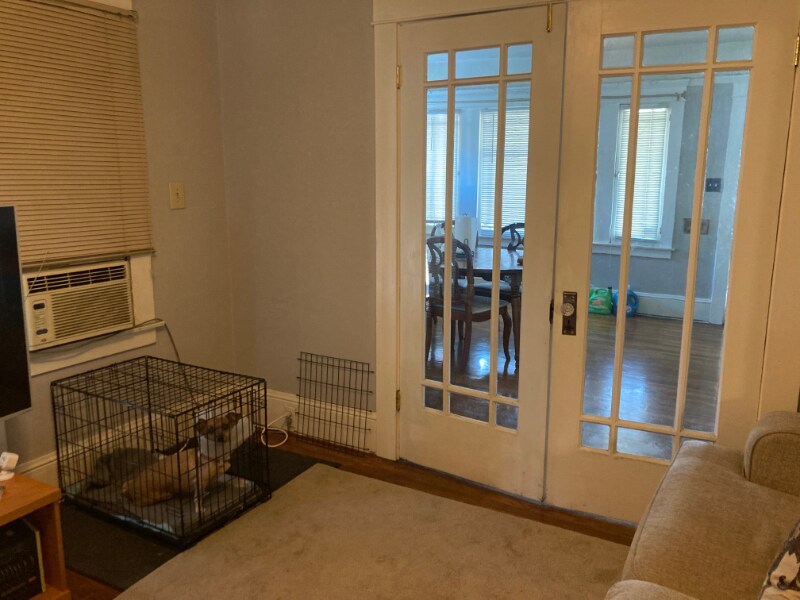 Building Photo - 1539 W Willow St