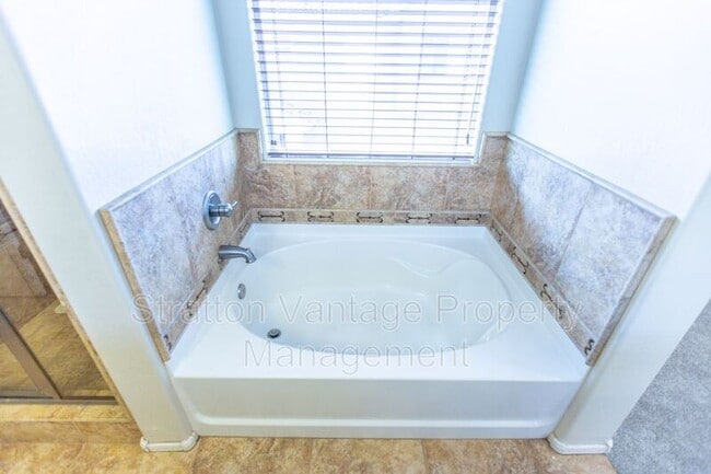 Building Photo - 1701 W Flamingo Dr