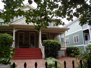 Building Photo - 815 Edgewood Ave NE