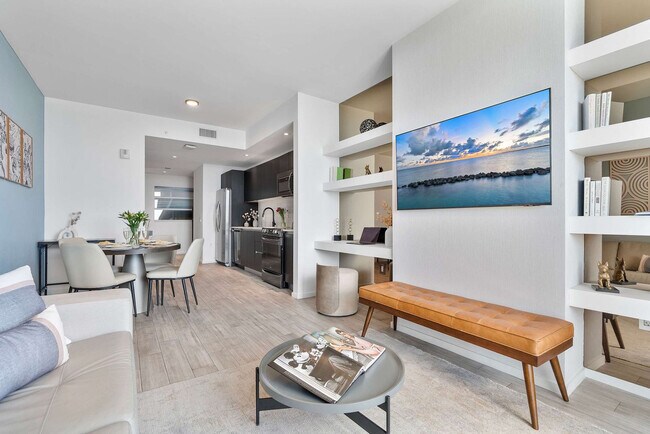 Building Photo - 398 NE 5th St