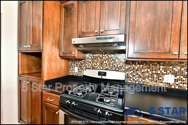 Building Photo - 7830 Basswood Ave