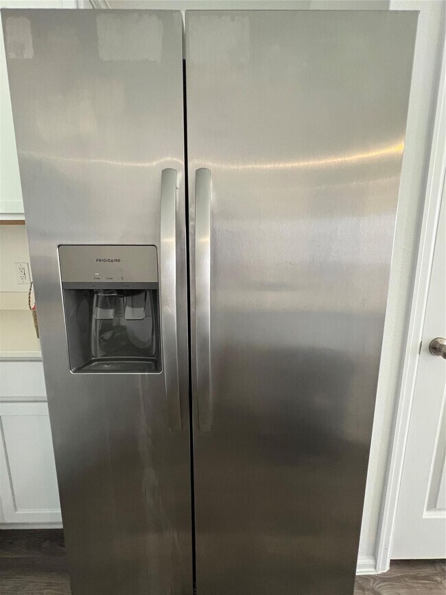 Building Photo - 5131 Winslow Grv Dr