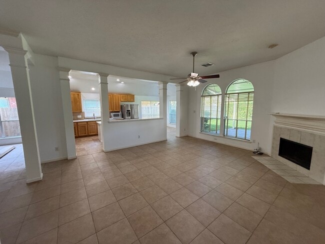 Building Photo - 3642 Heritage Colony Dr