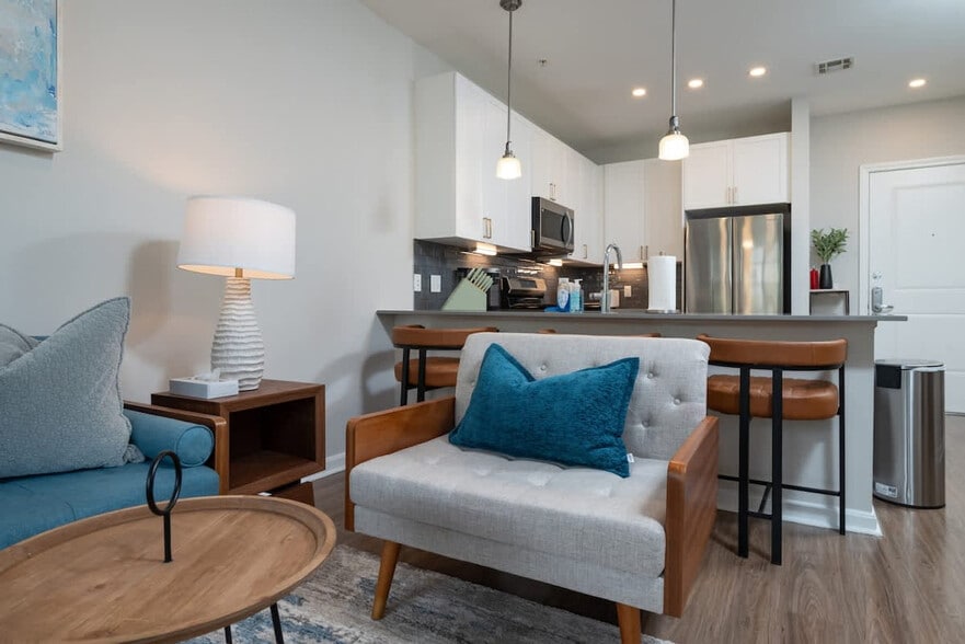 Building Photo - 360 Foley St