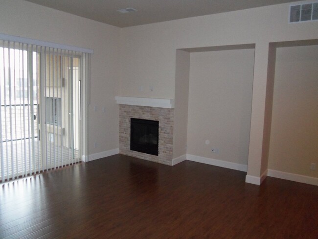 Building Photo - Avalon @ Inverness 1 Bedroom, 1 Bathroom C...