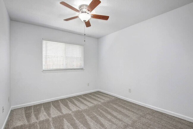 Building Photo - 6632 Branchwater Way