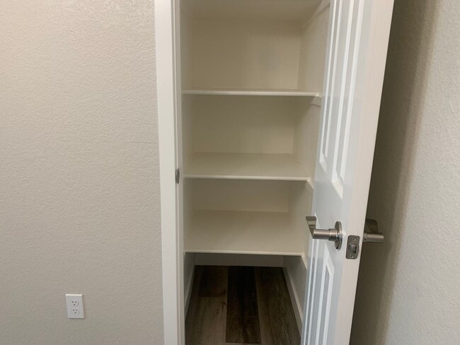 Building Photo - Downstairs 2 bed 2 bath brand new condo wi...