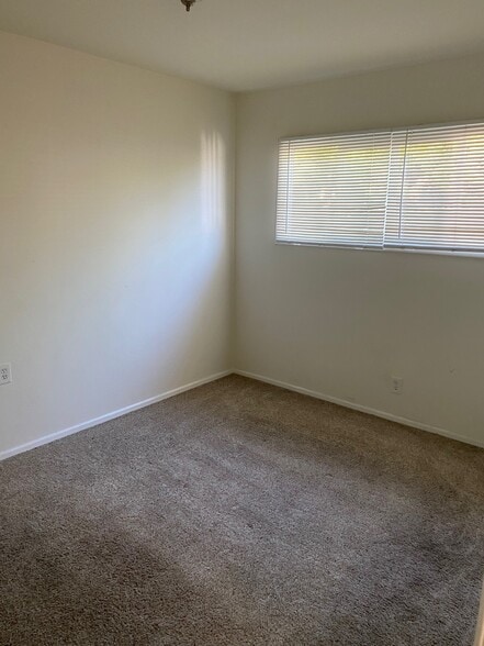 Building Photo - 1301 Manhattan Beach Blvd