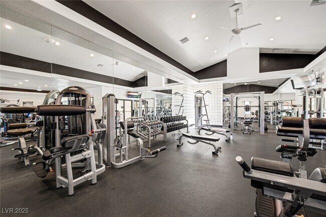 Building Photo - 7277 Mission Hills Dr