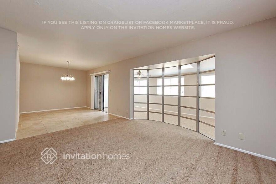 Building Photo - 3029 S Country Club Way