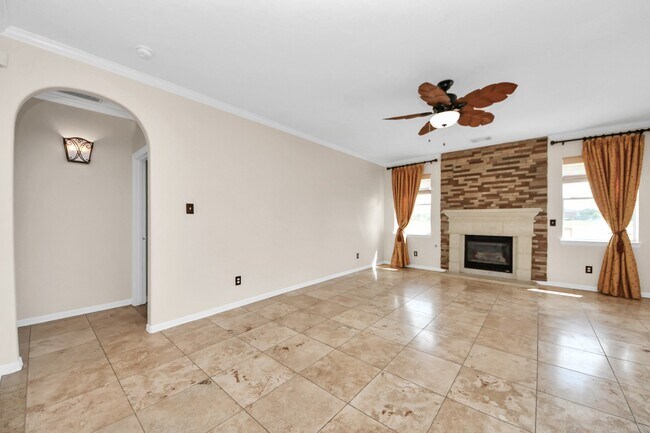 Building Photo - 1805 Jasmine Hollow Ln