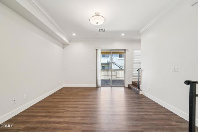 Building Photo - 1404 S Alta Vista Ave