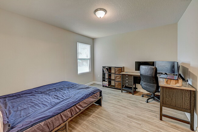 Master bedroom (this furniture not included). - 9081 India Ave