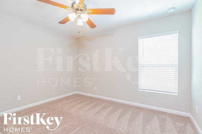 Building Photo - 1950 SW Sylvester Ln