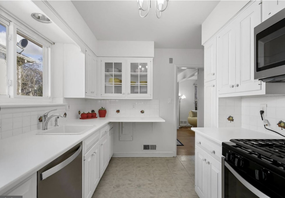 Building Photo - 5612 Massachusetts Ave