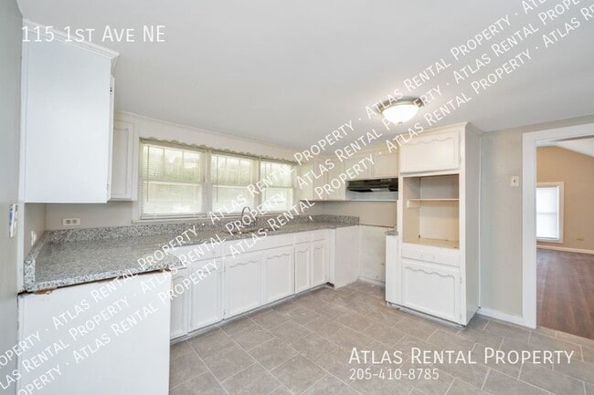 Building Photo - 115 1st Ave NE