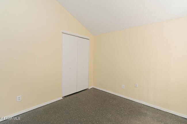 Building Photo - 11601 Soberana Ln