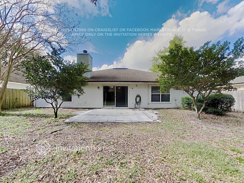 Building Photo - 12473 Hatton Chase Ln E