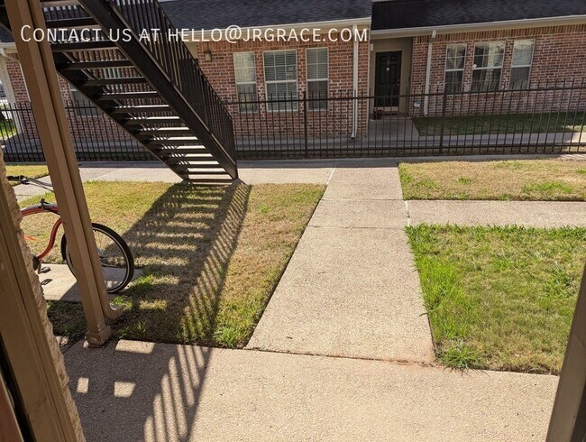 Building Photo - 1401 Bagby Ave