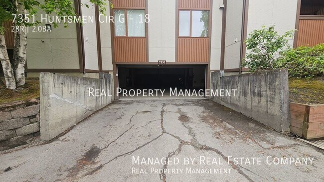Building Photo - Third Story Two Bedroom Condo with Garage ...