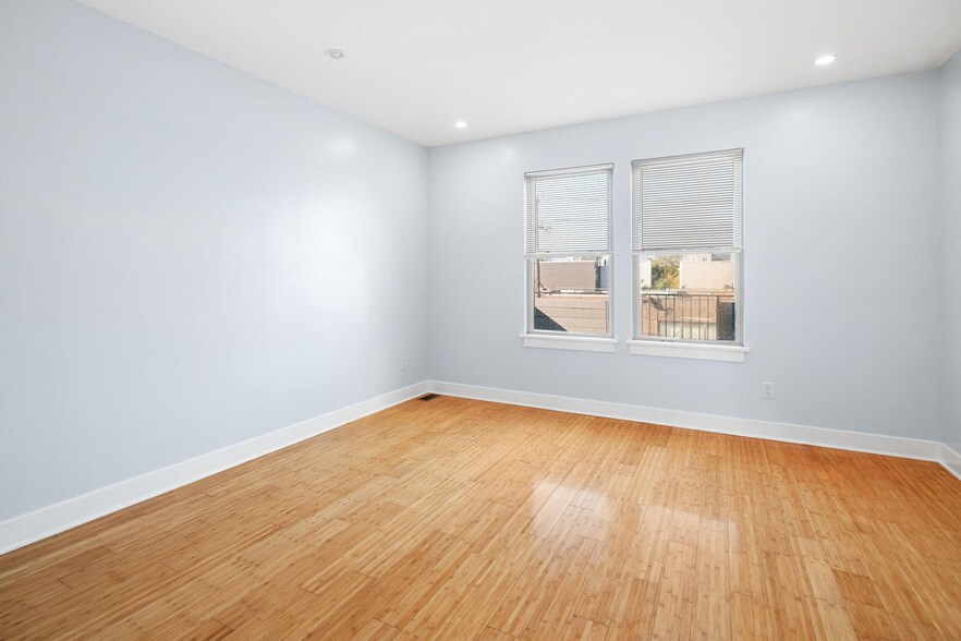 Building Photo - 1403 S 20th St