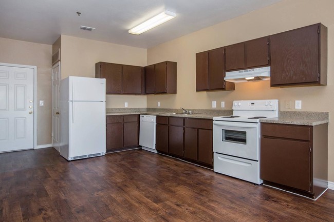 ALL-ELECTRIC KITCHEN - Lago Vista Apartments