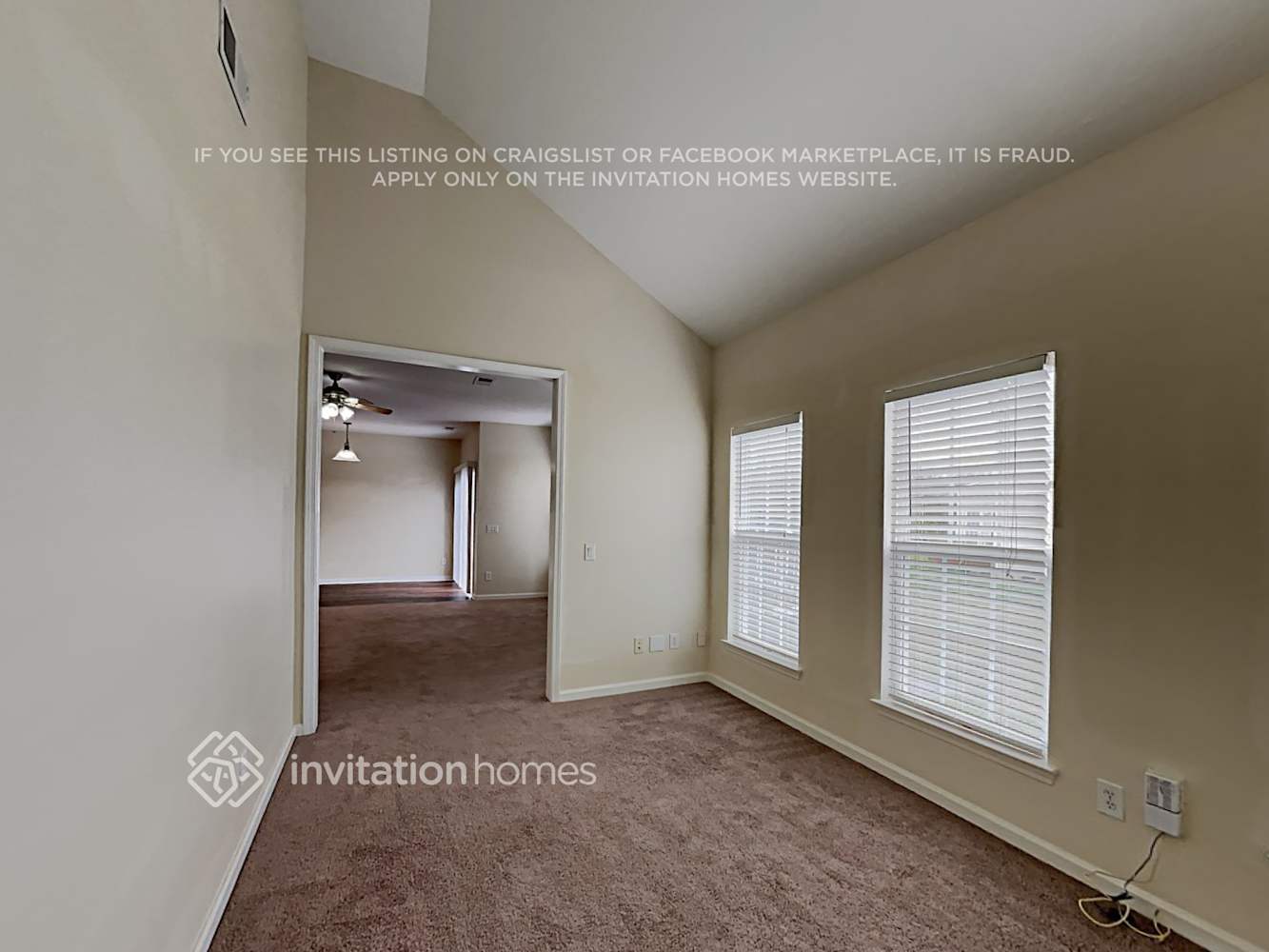 Building Photo - 2019 Southridge Dr