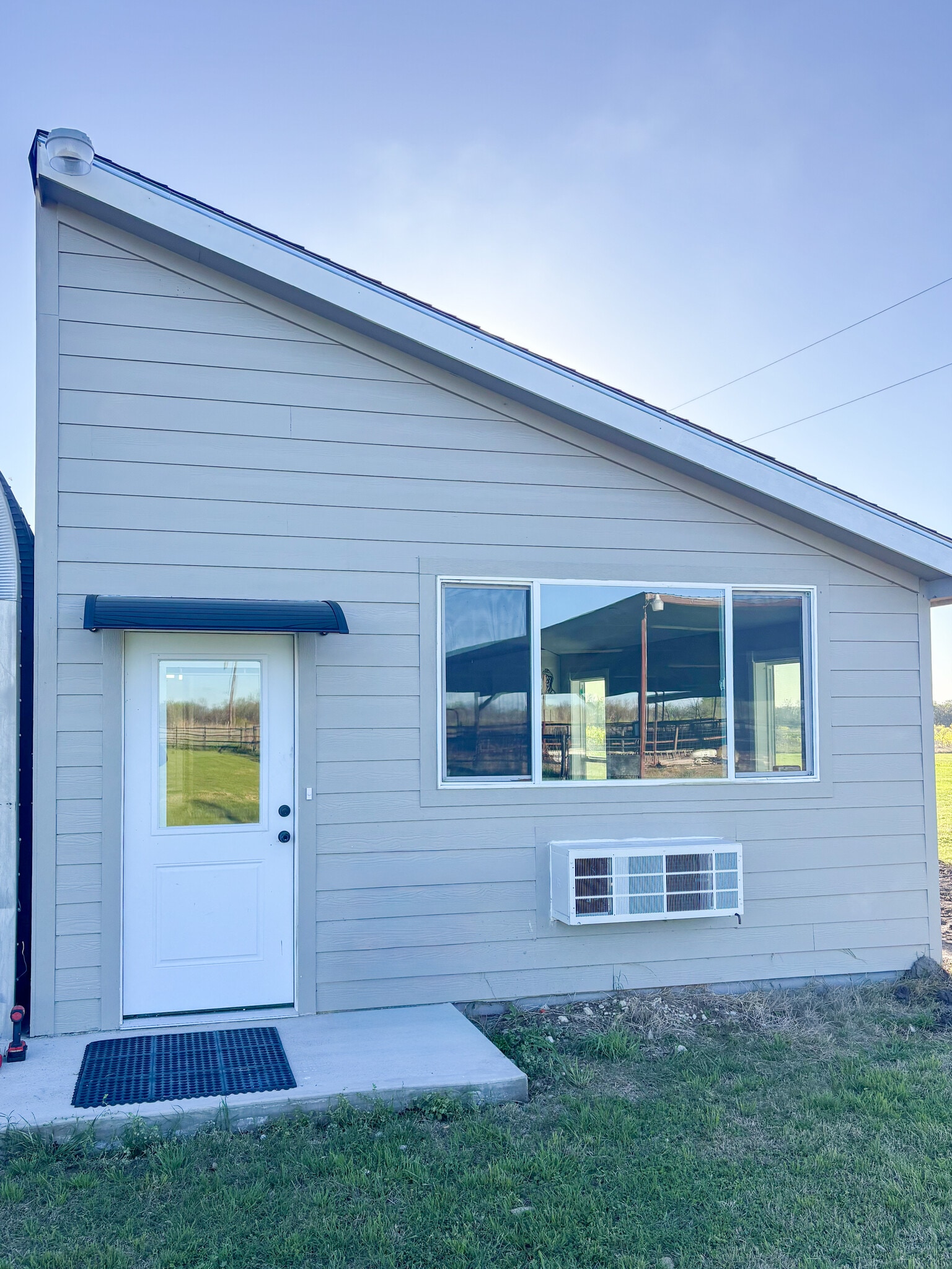 Building Photo - 465 County Road 180