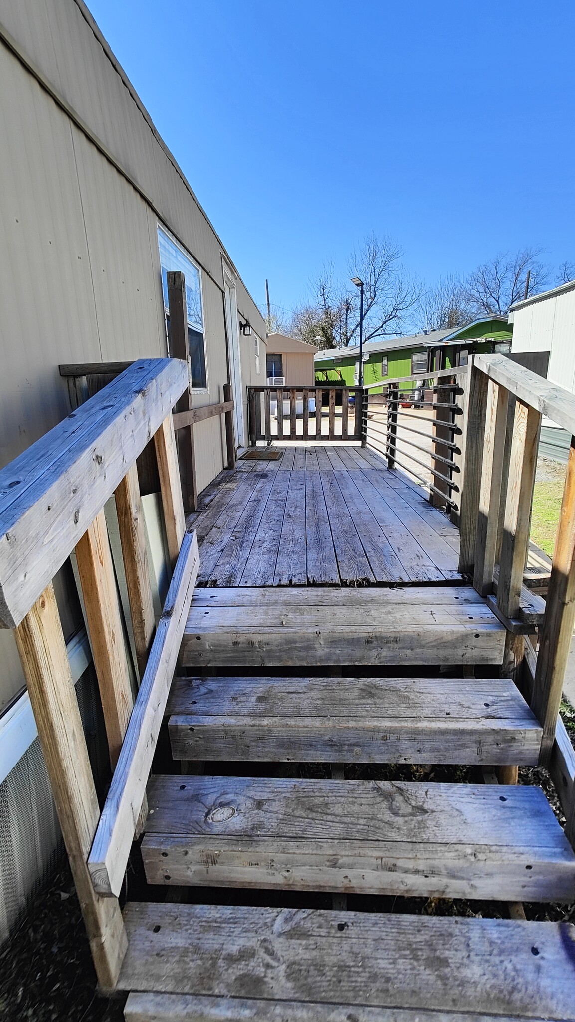 Porch - 7905 Harwell St