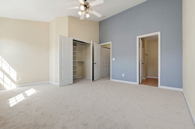 Building Photo - WOW!! - Location and Space, LARGE townhome  Close to everything