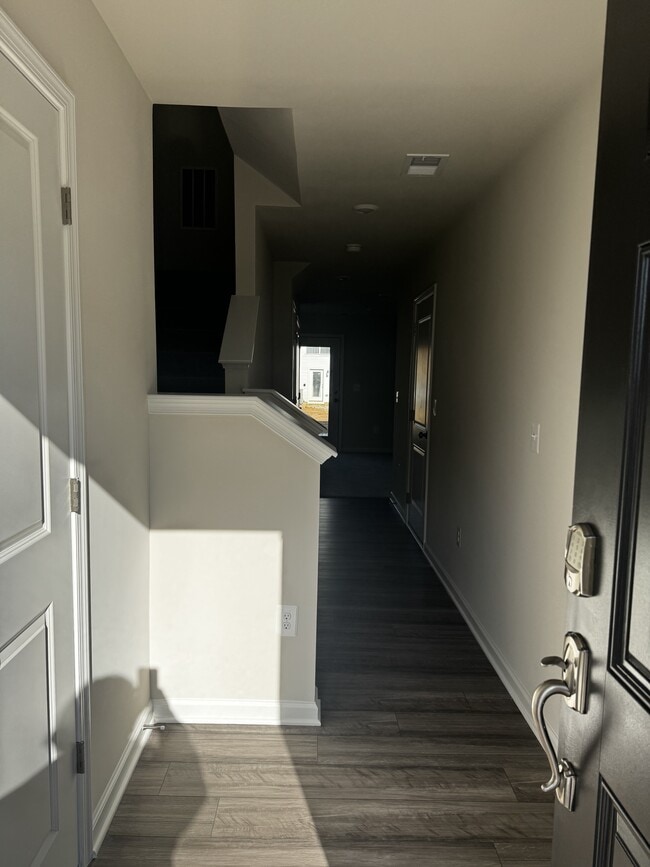 Building Photo - 113 Canning Rd