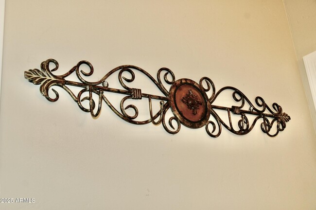 Building Photo - 6108 E Morning Vista Ln