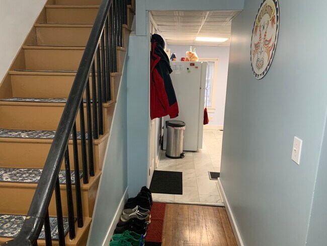 Building Photo - 25 Main St