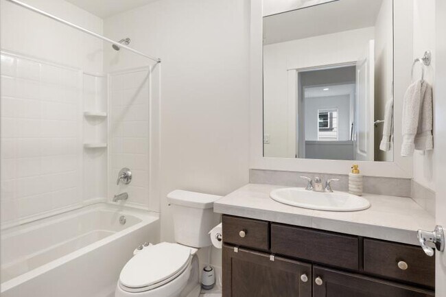 Building Photo - 26627 NE Boyd Way