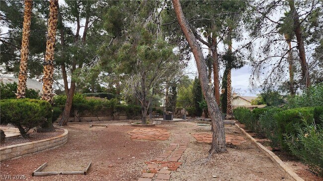 Building Photo - 5709 Spicewood Cir