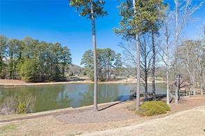 Building Photo - 496 Spring View Dr