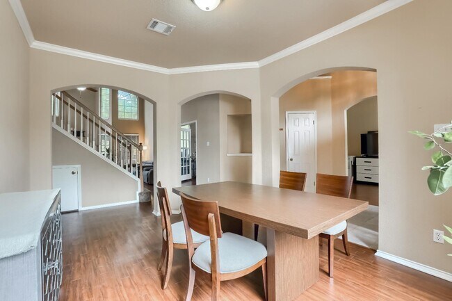 Building Photo - 301 Gulfstream Dr