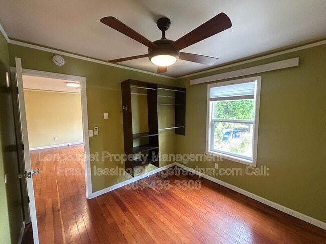 Building Photo - 4725 NE 50th Pl